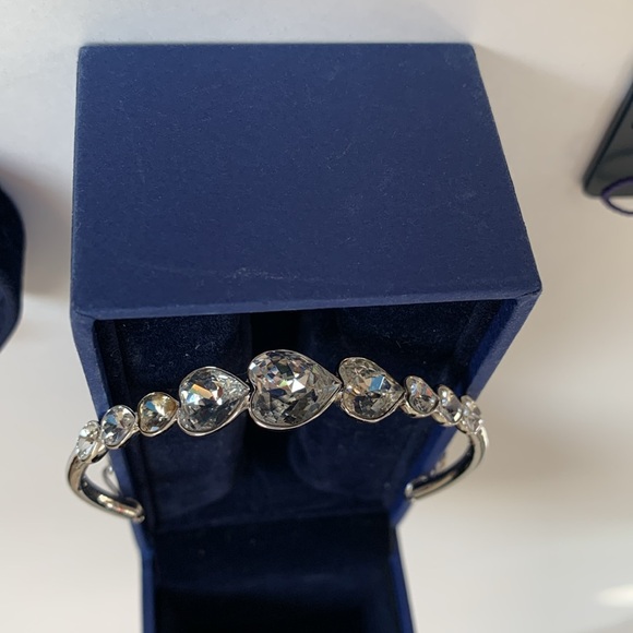 Swarovski Women’s Bracelet “Hearts” - Picture 6 of 6